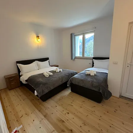Bujtina Crystal Guest house Theth