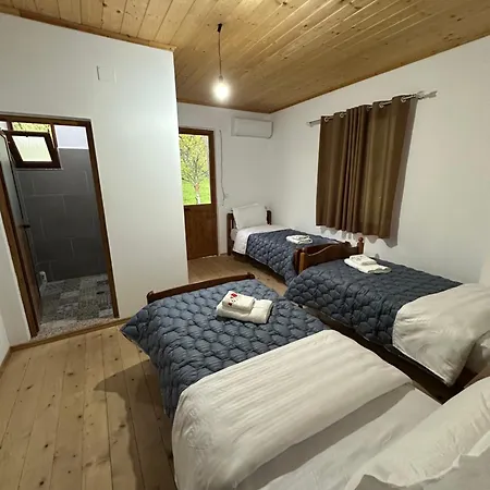 Casa de hóspedes Bujtina Crystal 3*