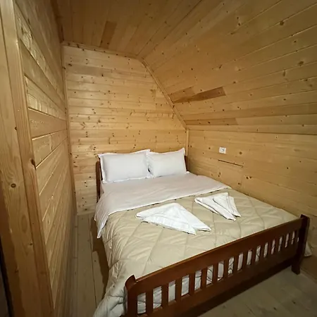 Bujtina Crystal Casa de hóspedes Theth