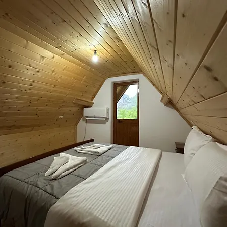 Casa de hóspedes Bujtina Crystal Theth