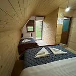 Bujtina Crystal 3*