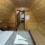 Bujtina Crystal Pensión 3*