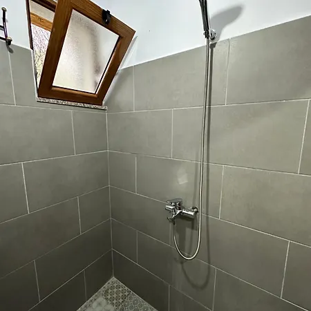 Bujtina Crystal 3*
